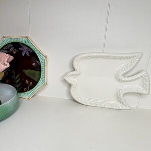 Source Unknown White Ceramic Dove Plate